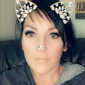 Meet your Posher, Pam